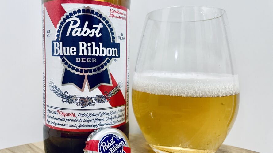 【美味しいの?!】Pabst(パブスト)/Blue Ribbon を飲んでみた!おすすめクラフトビールレビュー